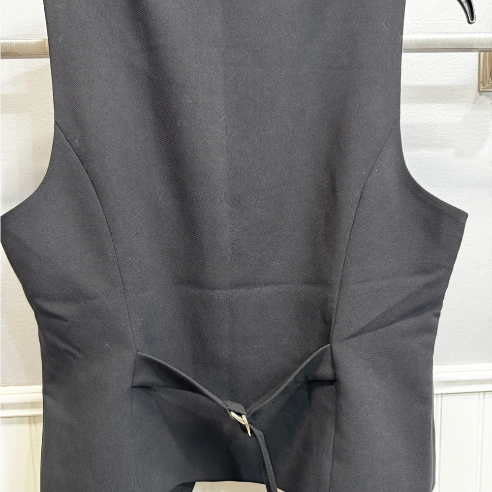 Abercrombie & Fitch Black Sleeveless Top - Picture 2 of 4